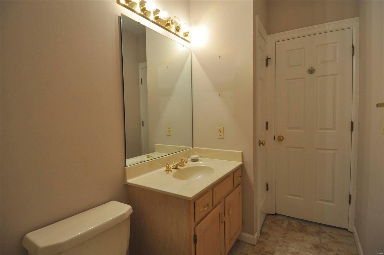 Terraces At Woods Mill Cove Five - Residential