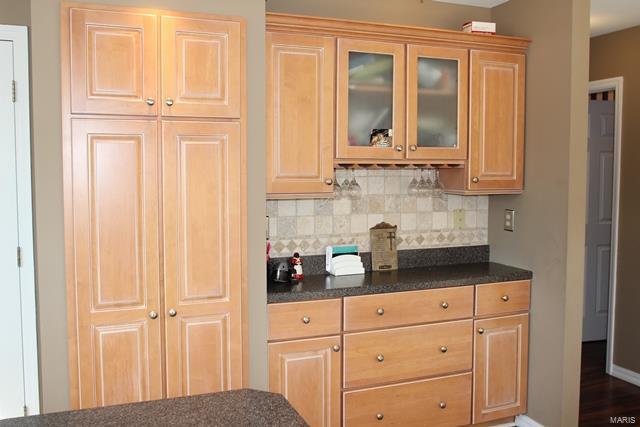 Twin Chimneys - Residential