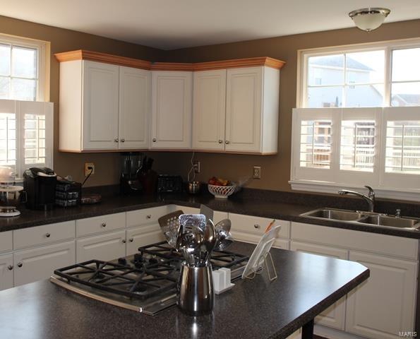 Twin Chimneys - Residential