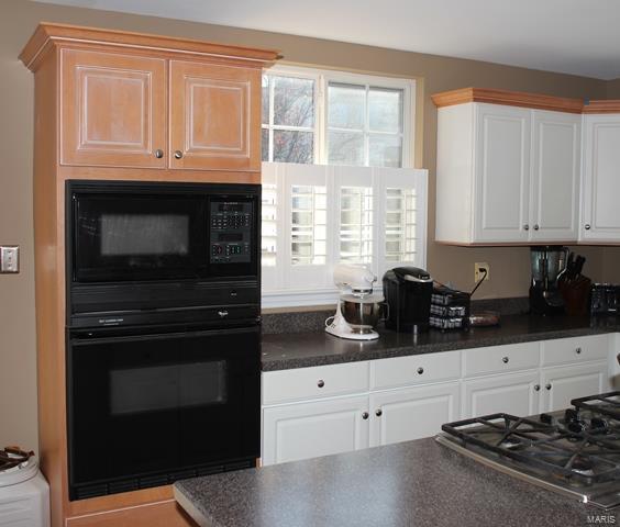 Twin Chimneys - Residential