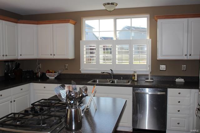 Twin Chimneys - Residential