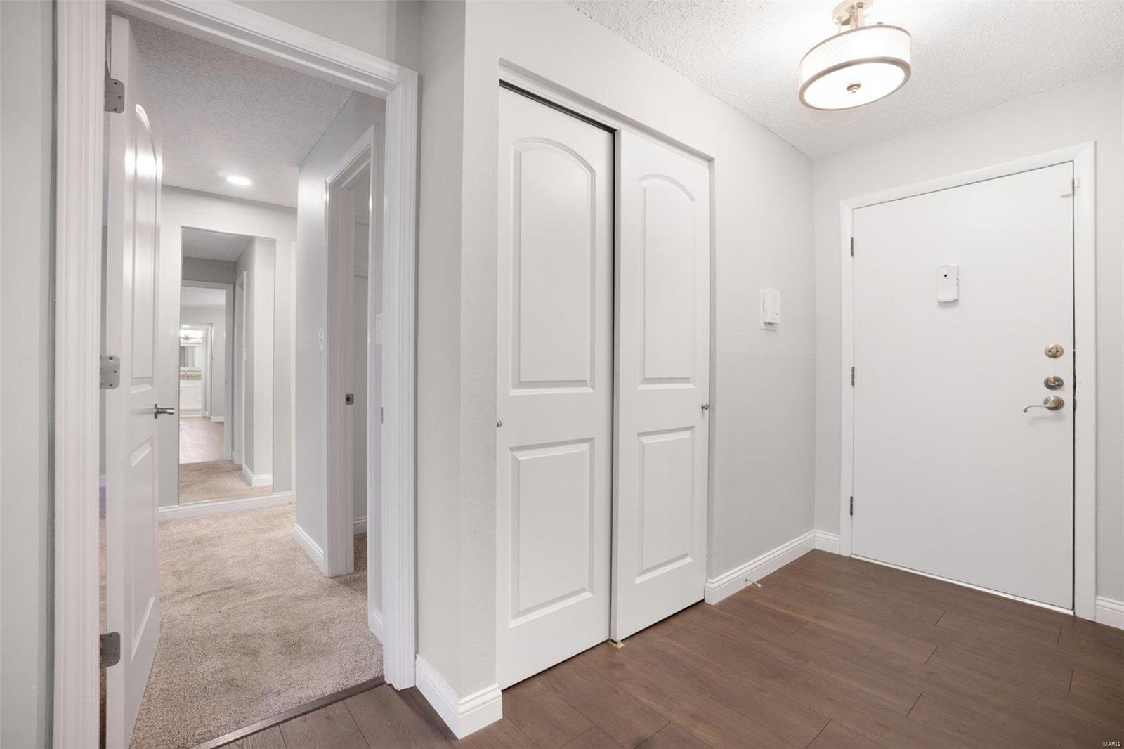 Manor Condo At Oxford Hill - Residential