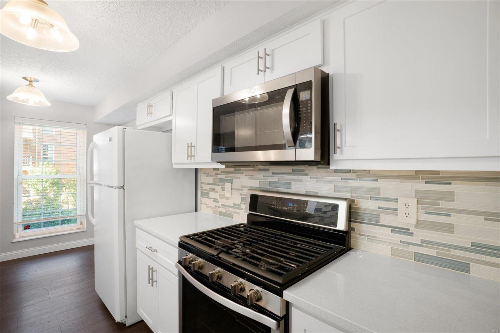 Manor Condo At Oxford Hill - Residential