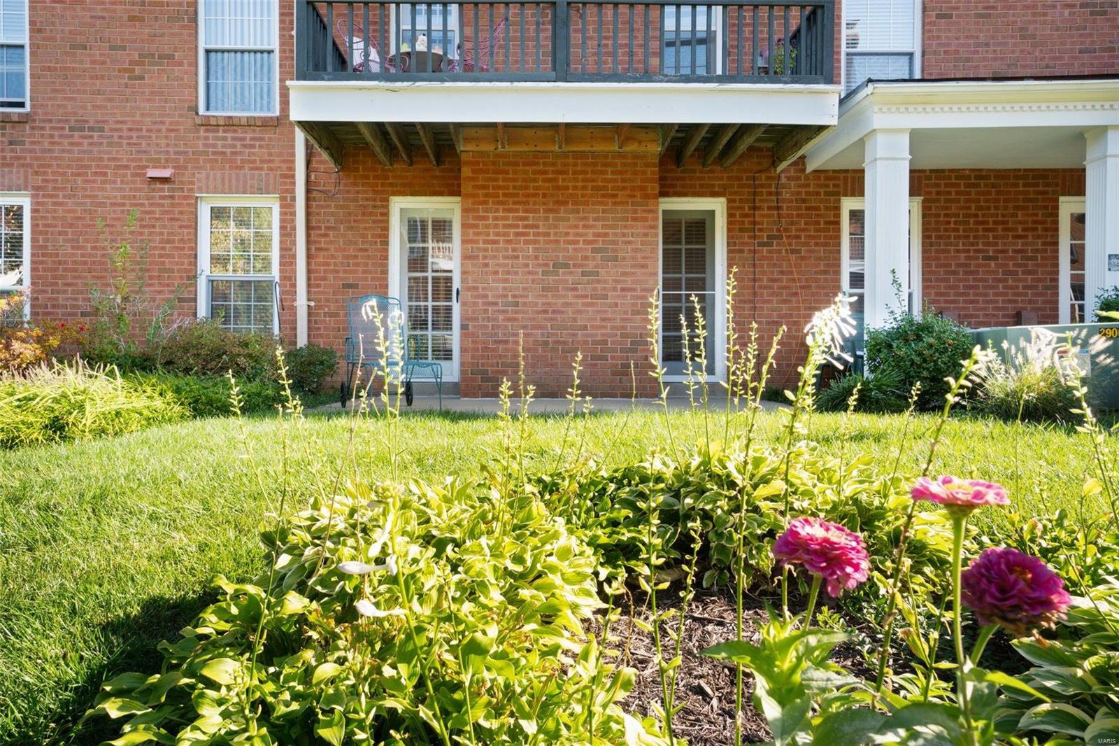 Manor Condo At Oxford Hill - Residential