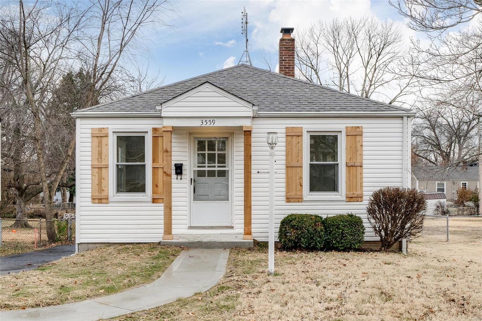 JONELL COURT - Residential
