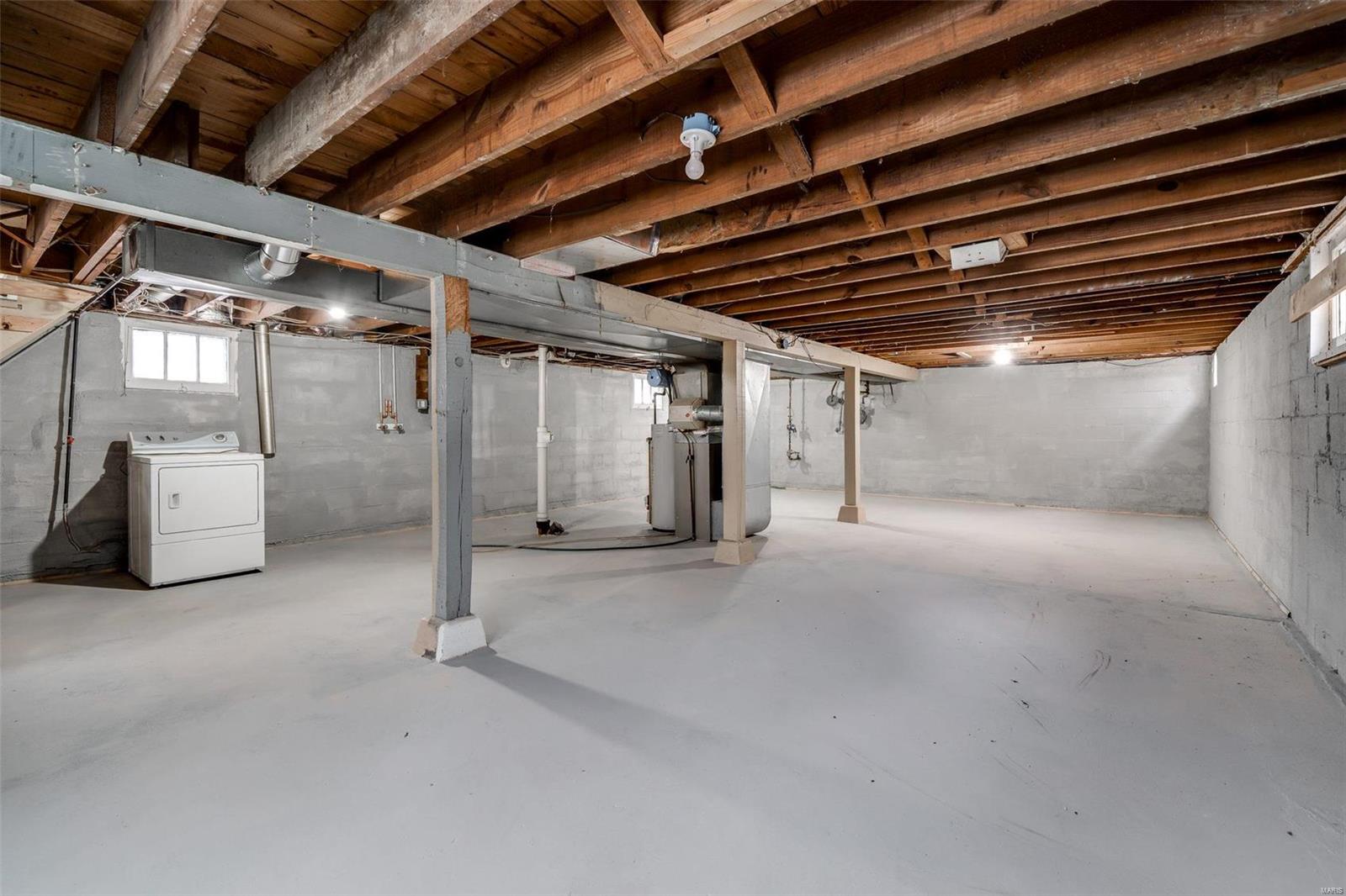 JONELL COURT - Residential