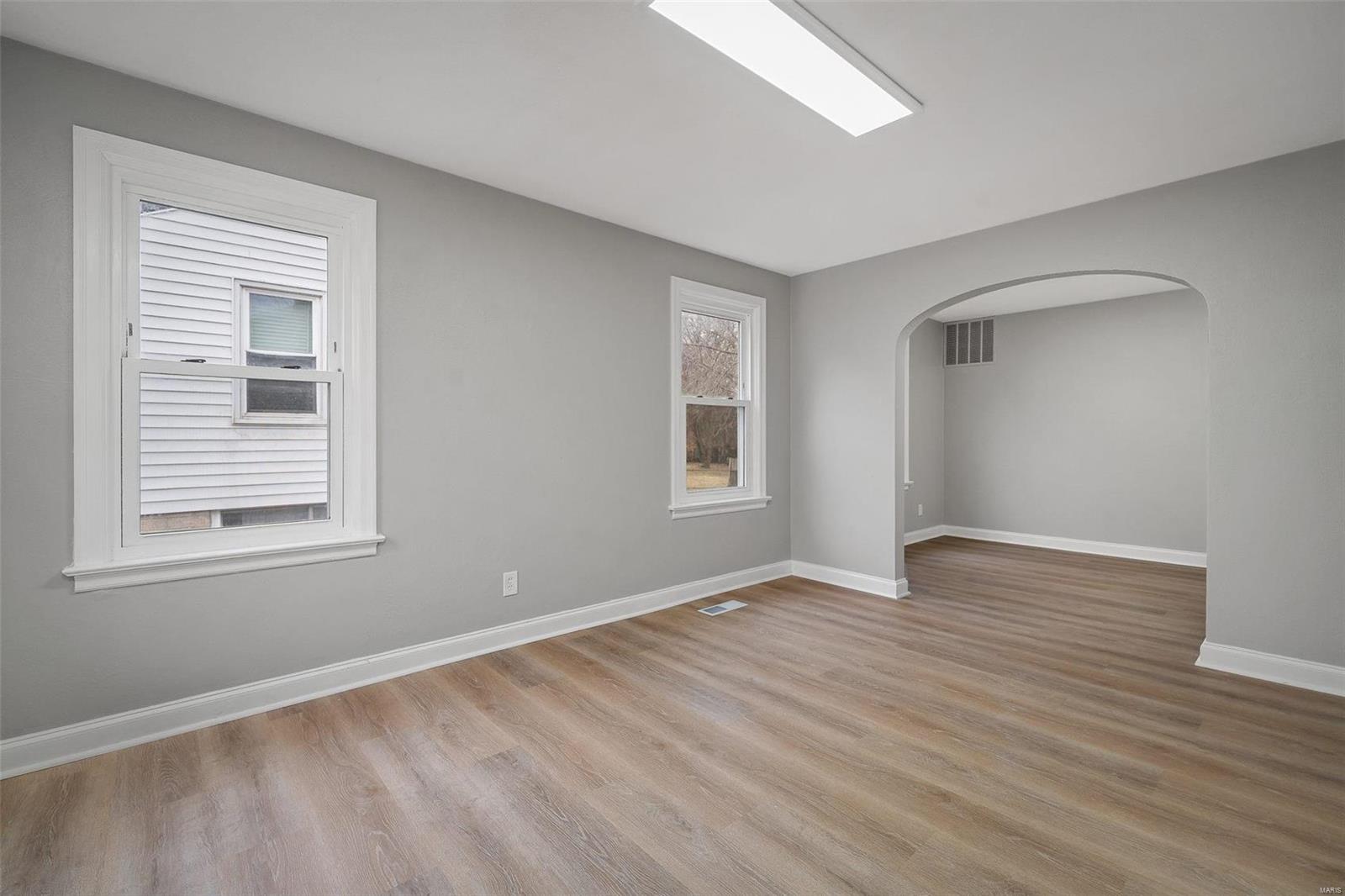 JONELL COURT - Residential