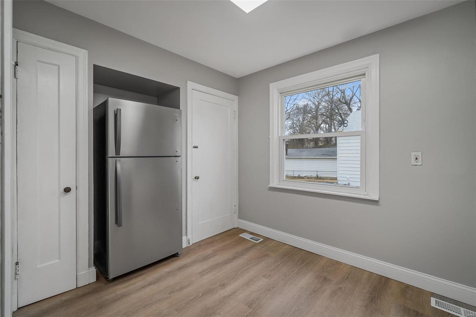 JONELL COURT - Residential