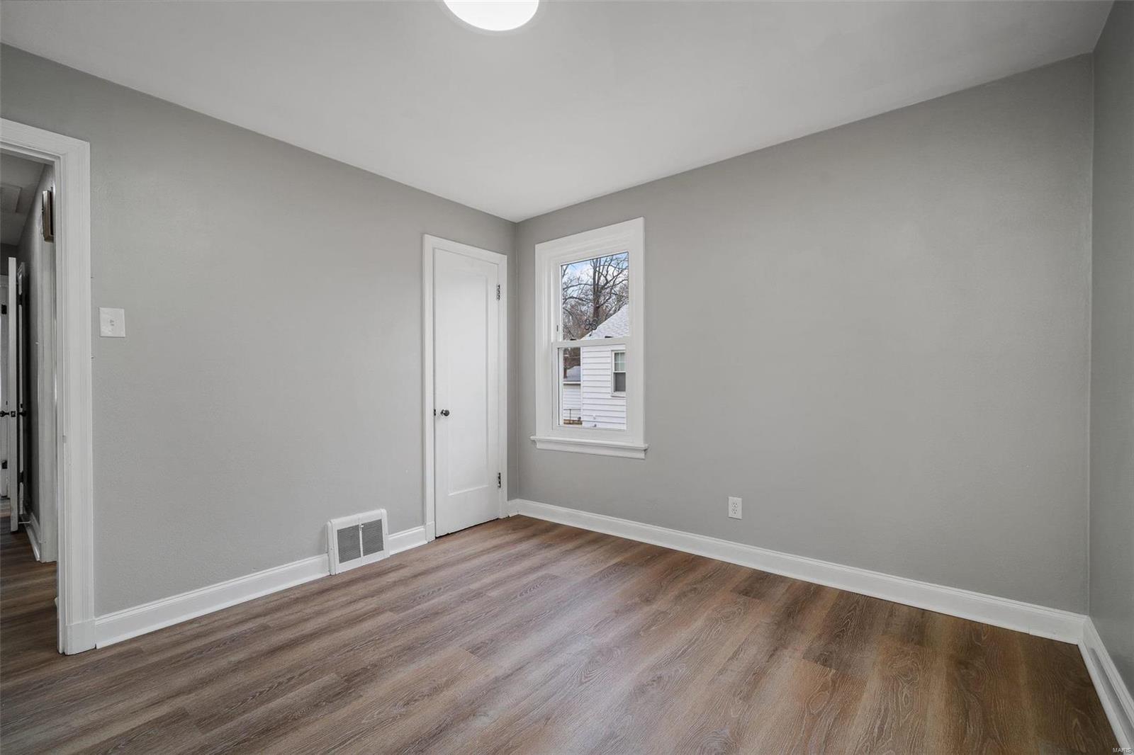 JONELL COURT - Residential