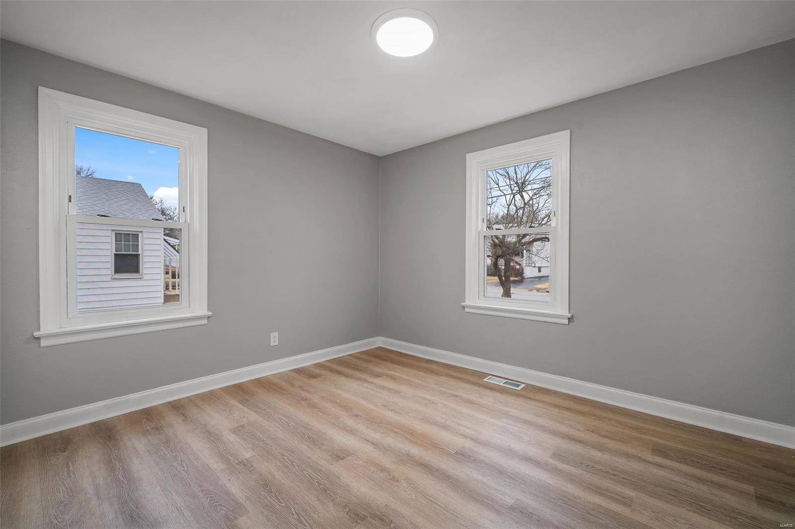 JONELL COURT - Residential