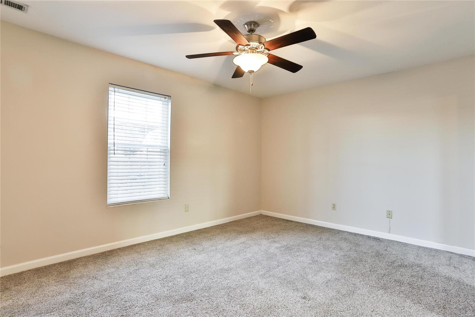 Treetop Condo Ph II - Residential