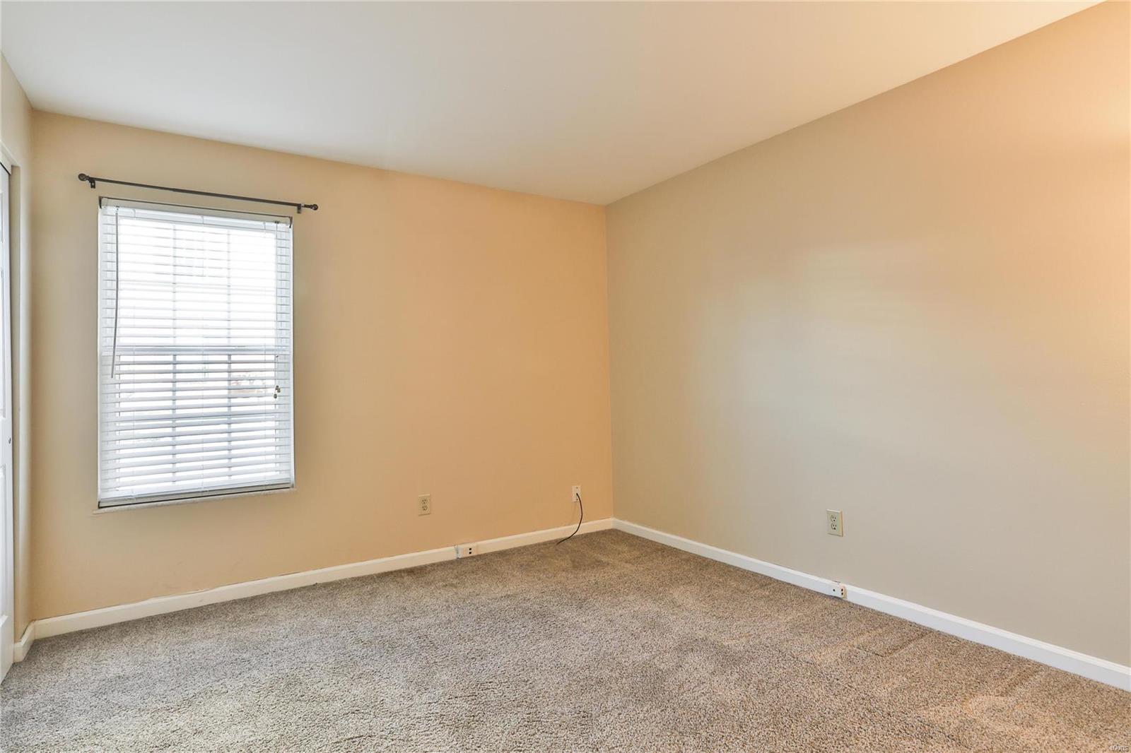 Treetop Condo Ph II - Residential