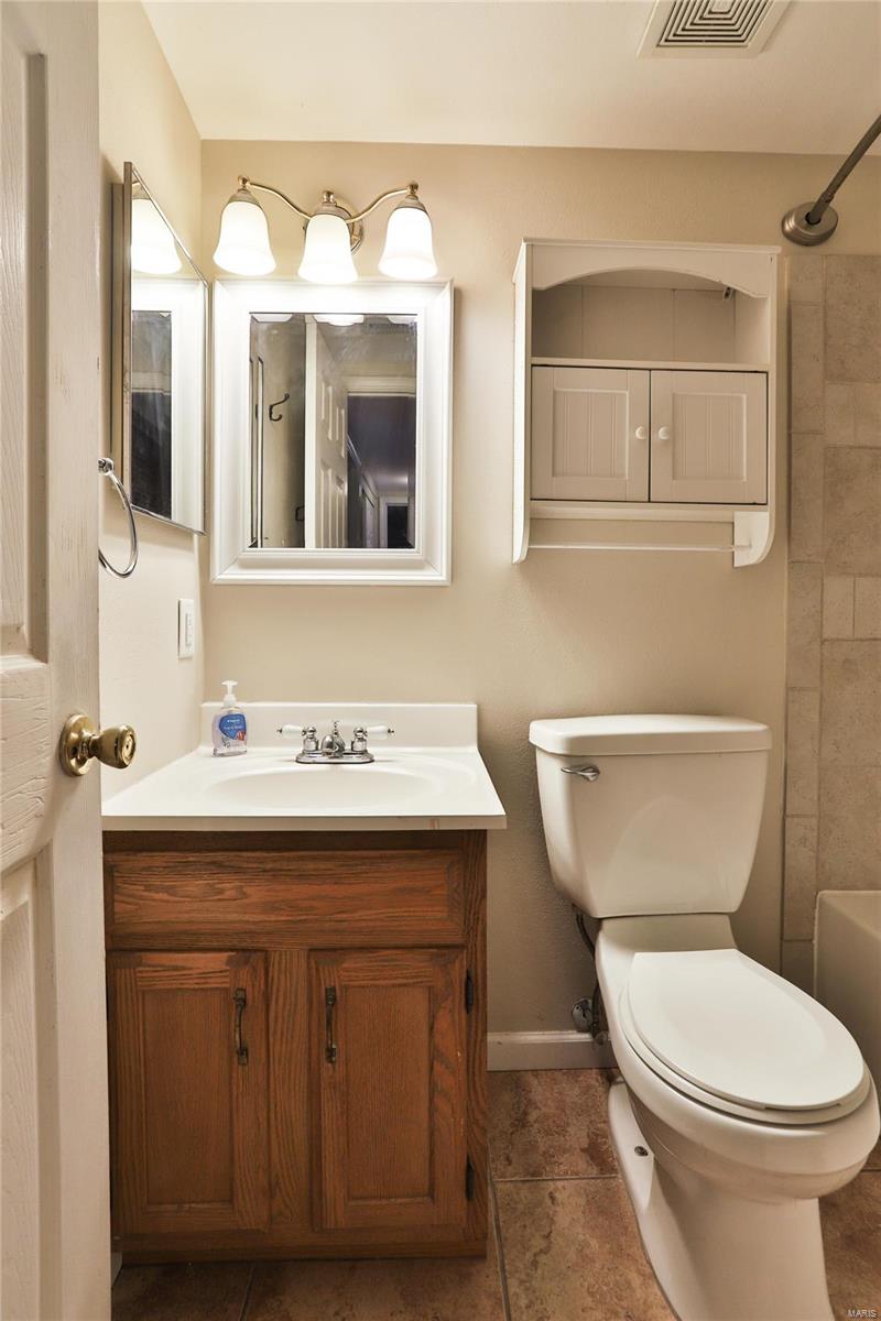 Treetop Condo Ph II - Residential