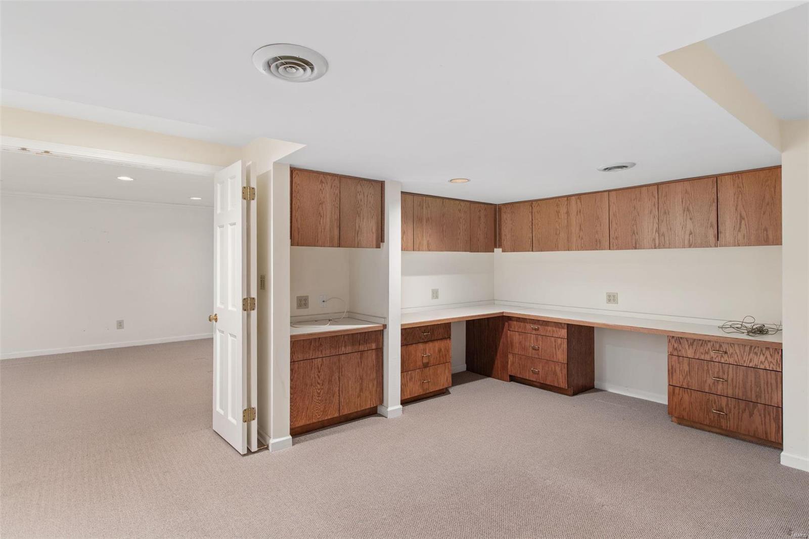 Berkley Manor 2 - Residential