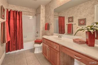 The Villas At Meadowbrook - Residential