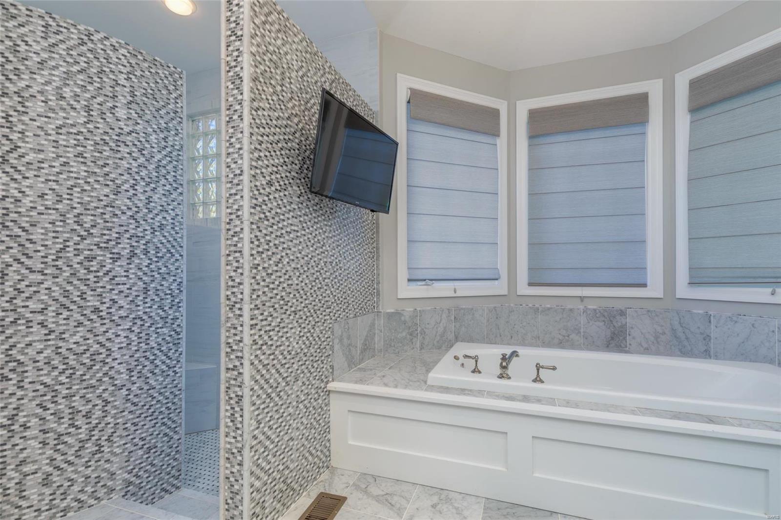 The Summit At Wildhorse - Residential