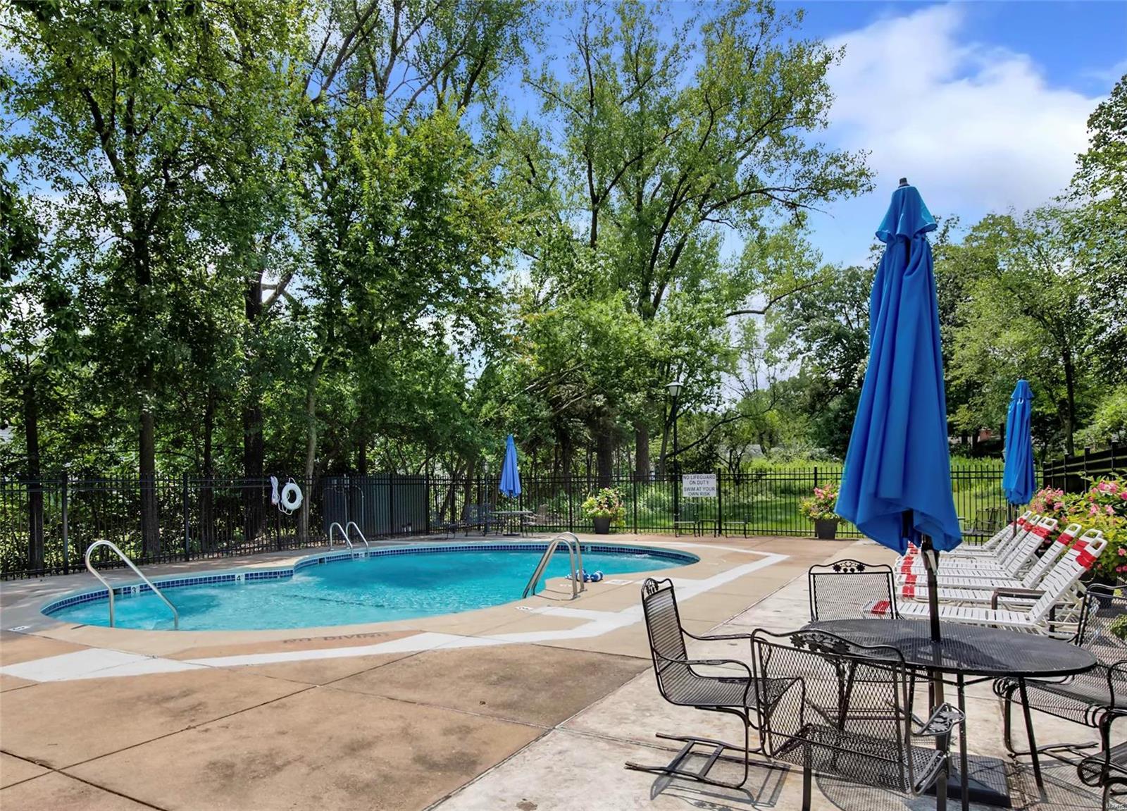 Kirkshire Condo The - Residential