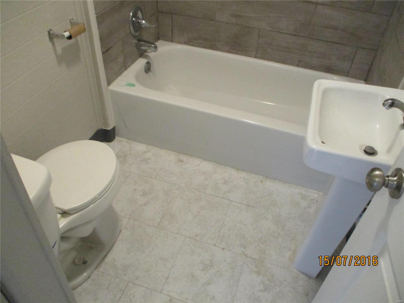 Goodins Little Acres 01 - Residential Lease