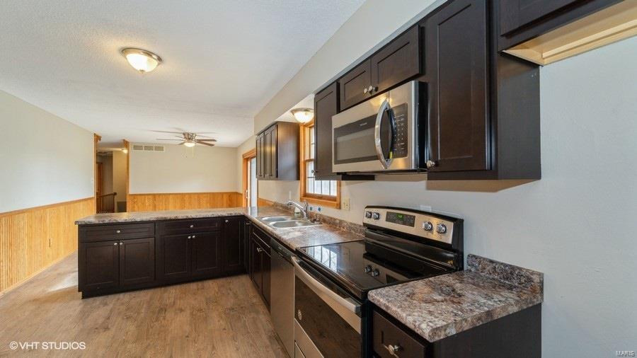 Summit Manor - Residential