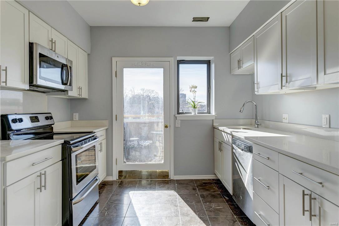 Shaw Park Place Condo - Residential