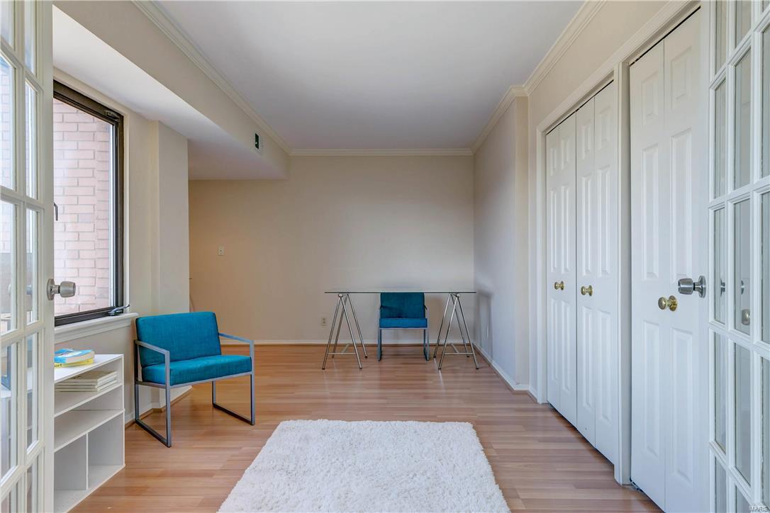 Shaw Park Place Condo - Residential
