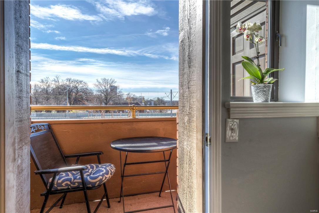 Shaw Park Place Condo - Residential