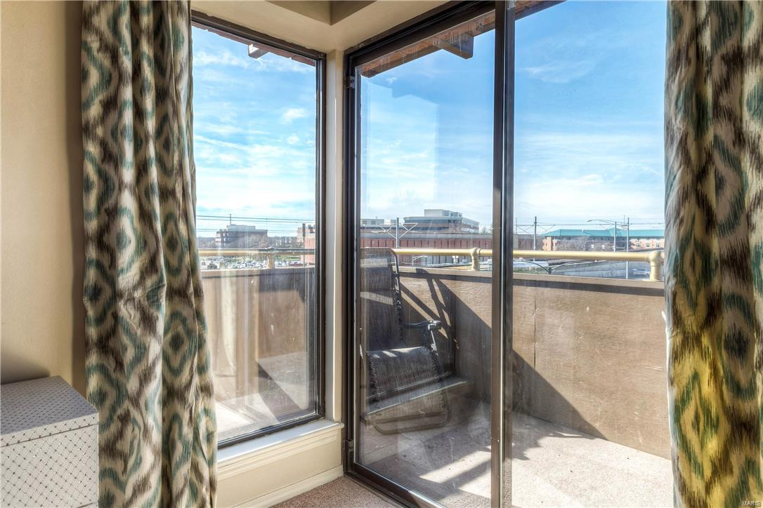 Shaw Park Place Condo - Residential