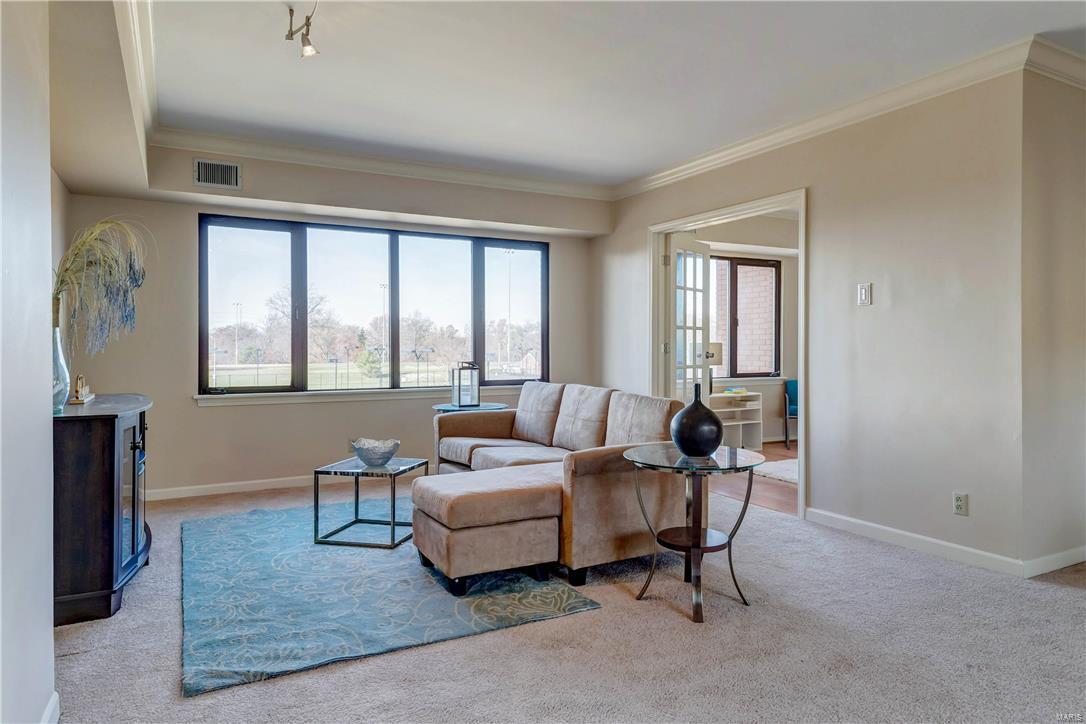 Shaw Park Place Condo - Residential