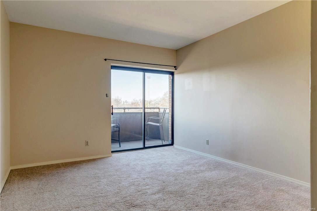 Shaw Park Place Condo - Residential