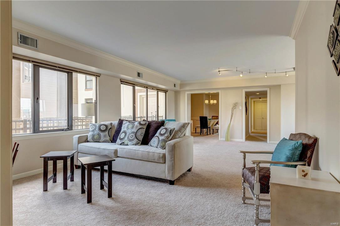 Shaw Park Place Condo - Residential