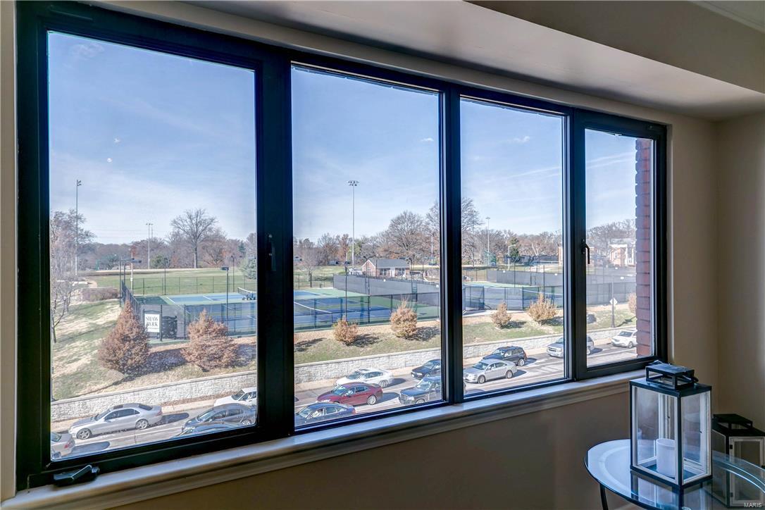 Shaw Park Place Condo - Residential