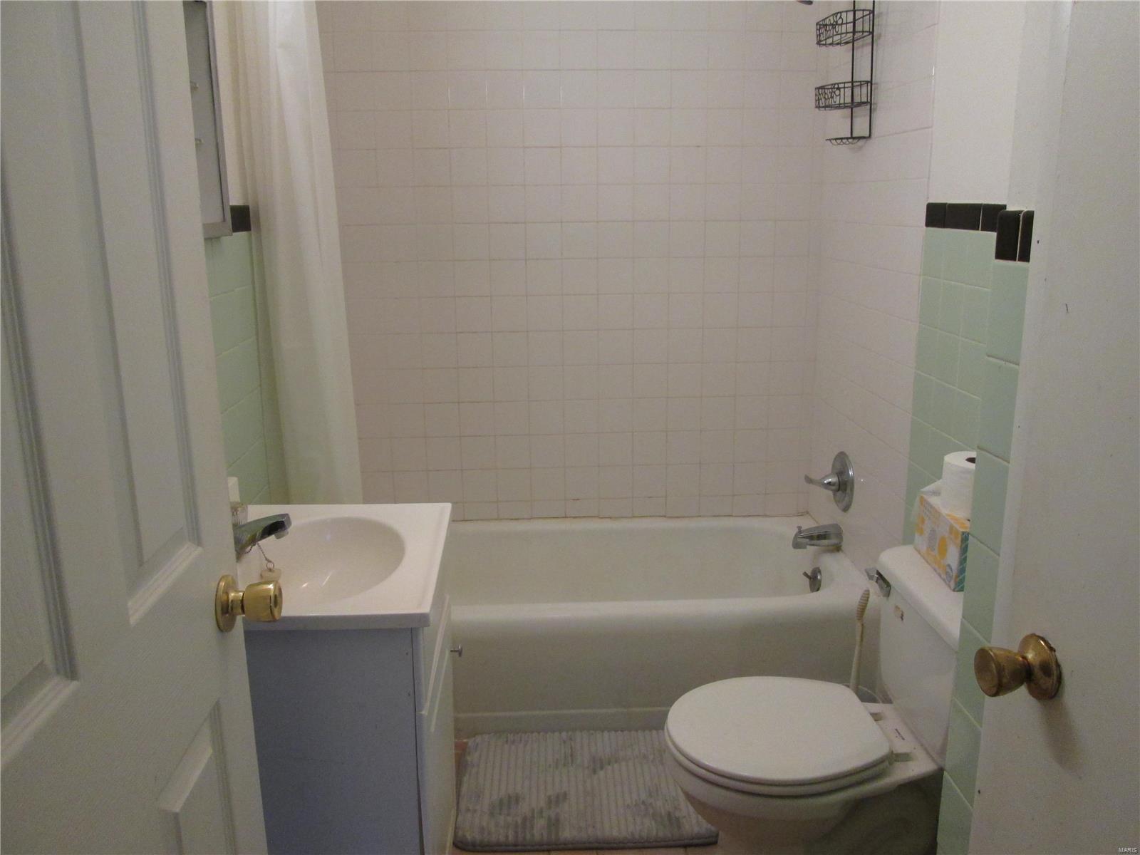 Holloways First Add. - Residential