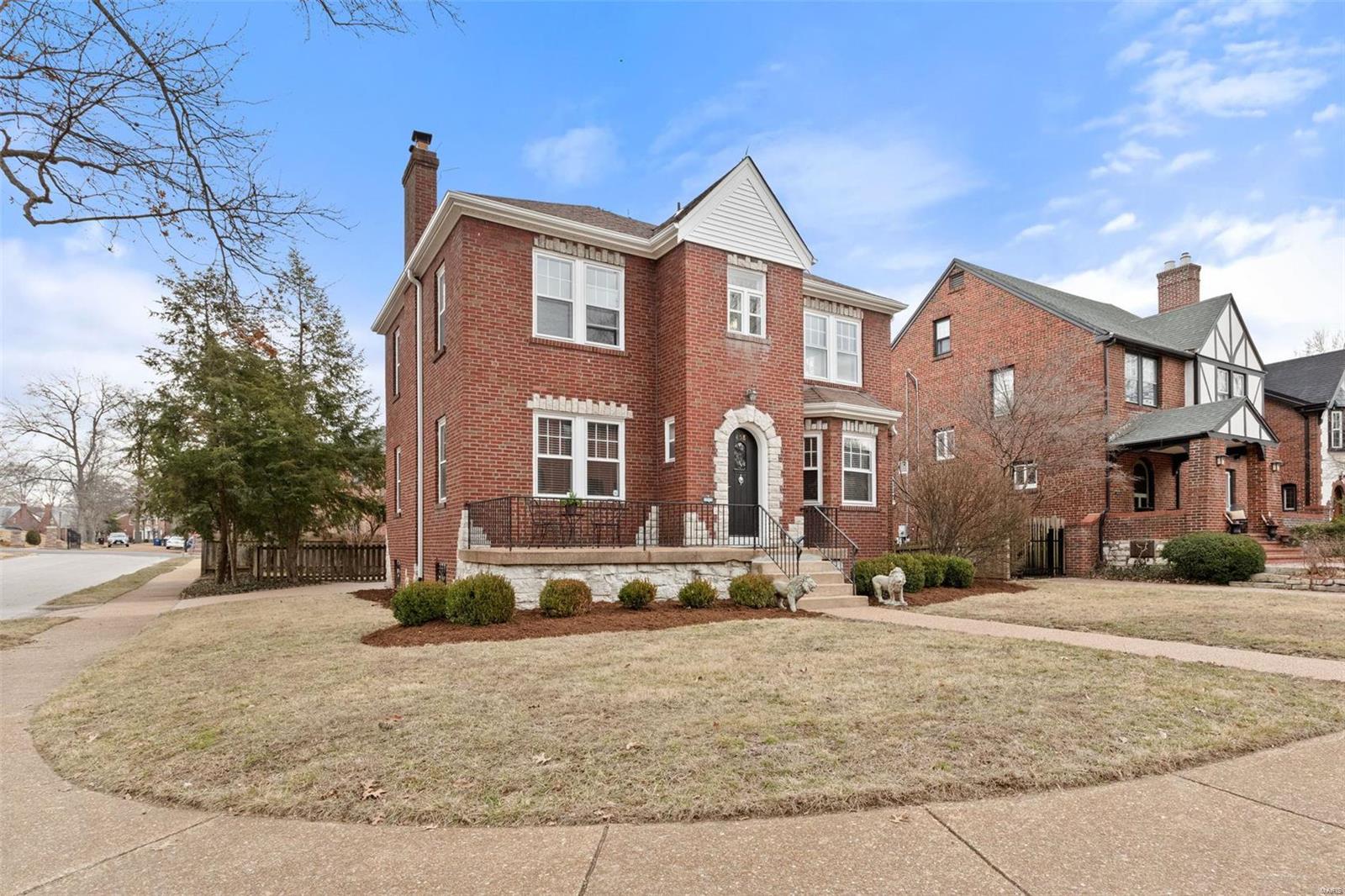 Alta Dena - Residential