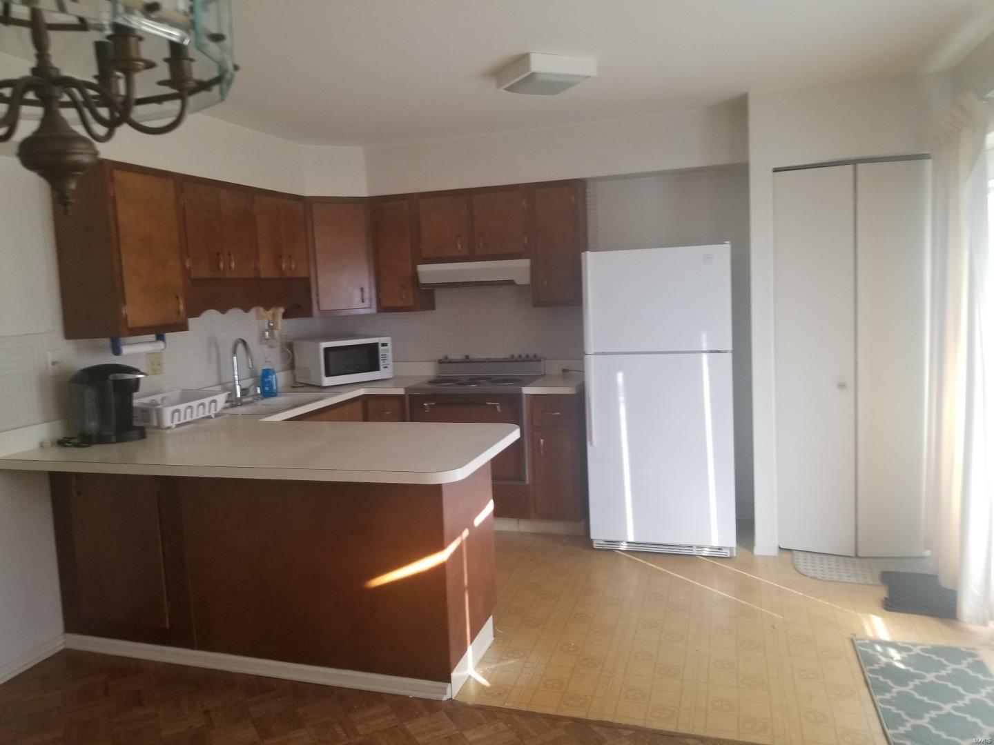 Hazelcrest III Condo - Residential