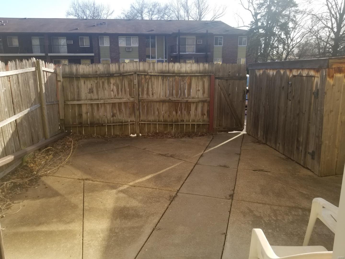 Hazelcrest III Condo - Residential