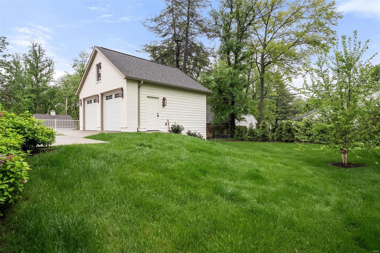 Woodlawn Terrace Lt 29 & Public Service - Residential