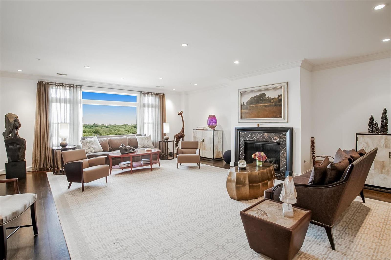 The Residence Condominiums - Residential