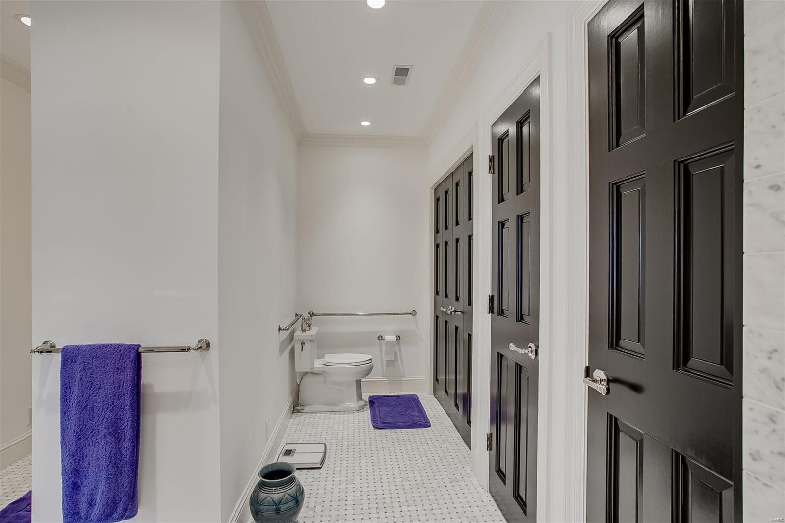 The Residence Condominiums - Residential