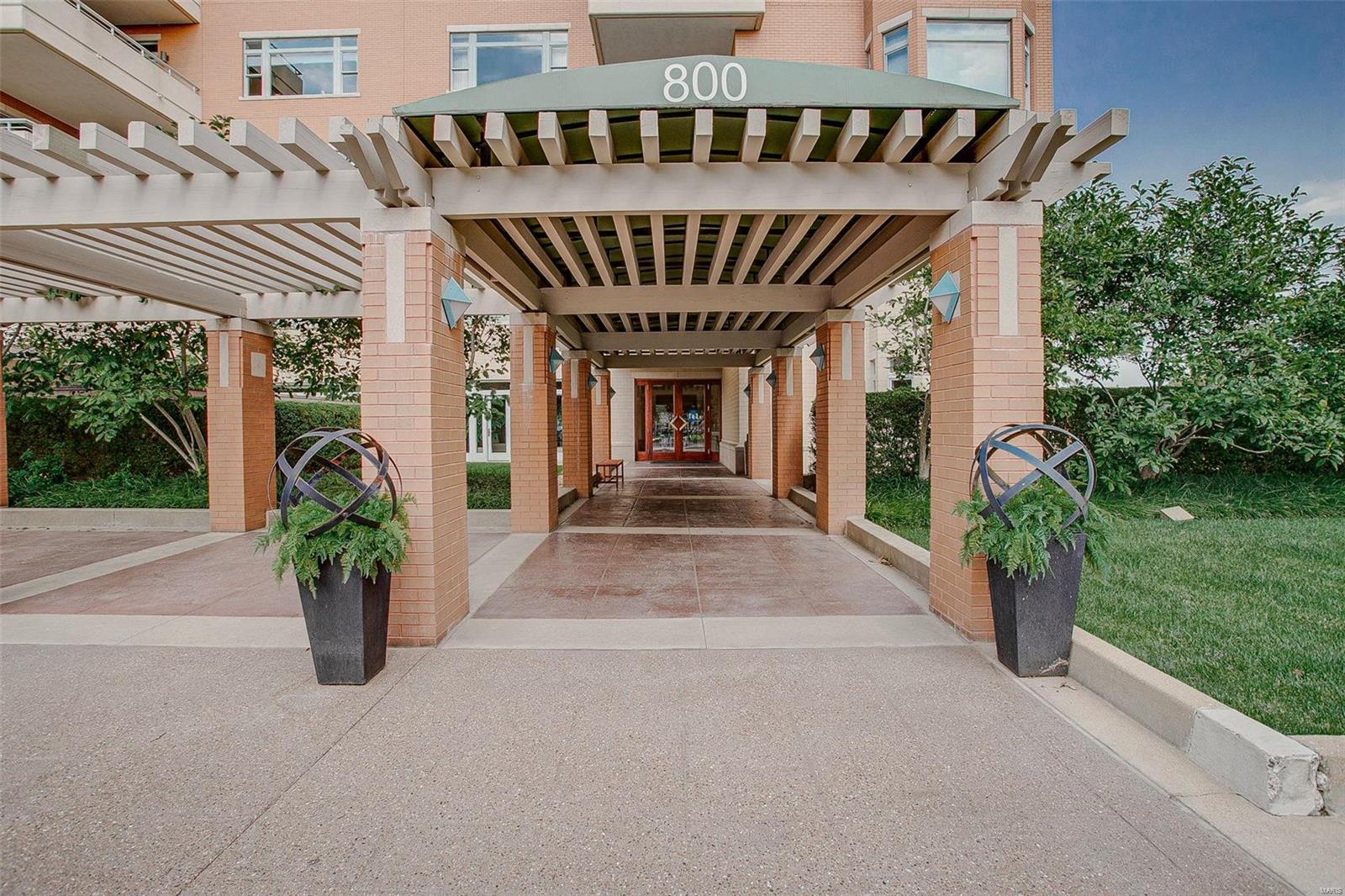 The Residence Condominiums - Residential