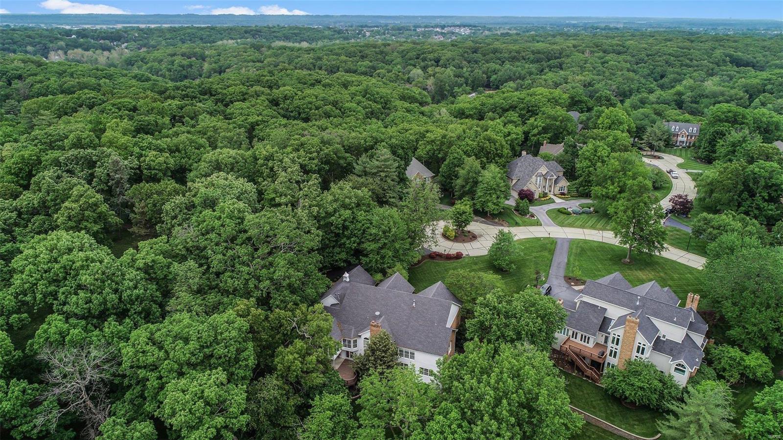 Kingspointe 1 - Residential