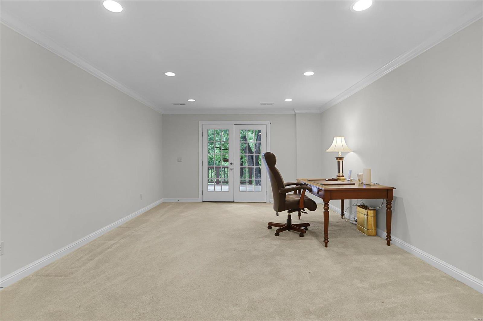 Kingspointe 1 - Residential