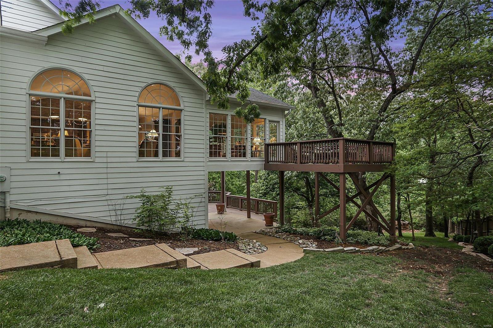 Kingspointe 1 - Residential