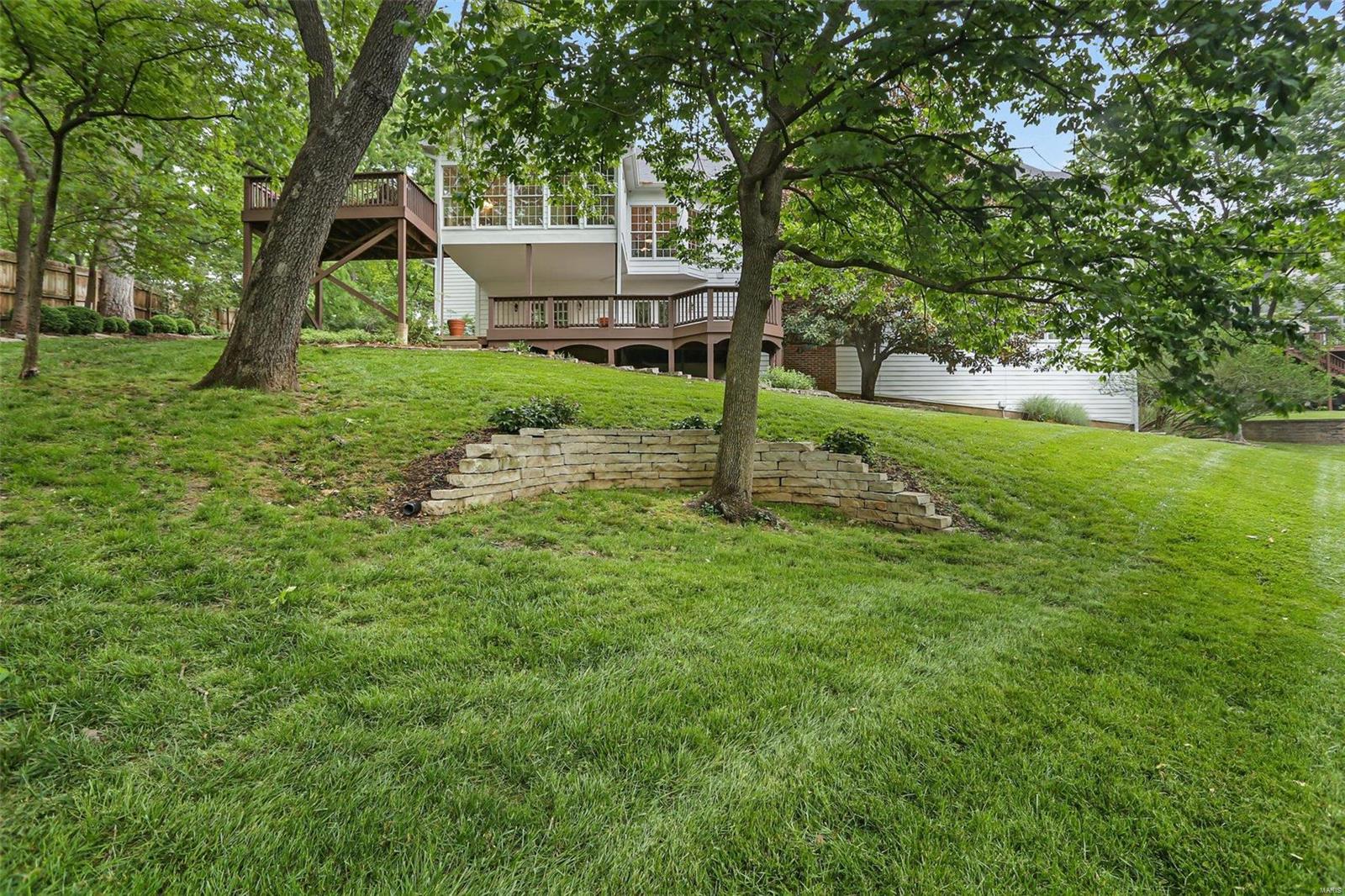 Kingspointe 1 - Residential