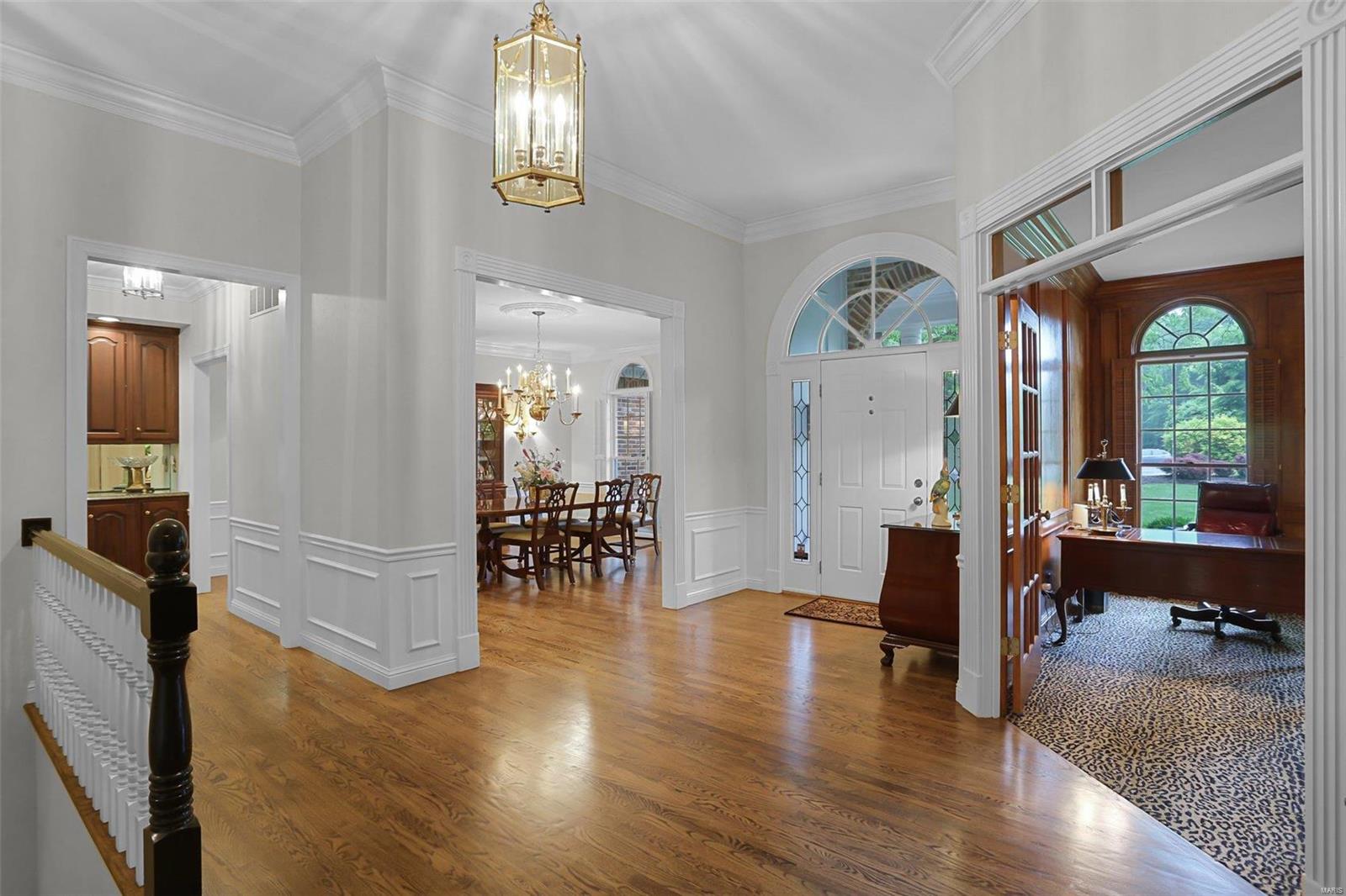 Kingspointe 1 - Residential