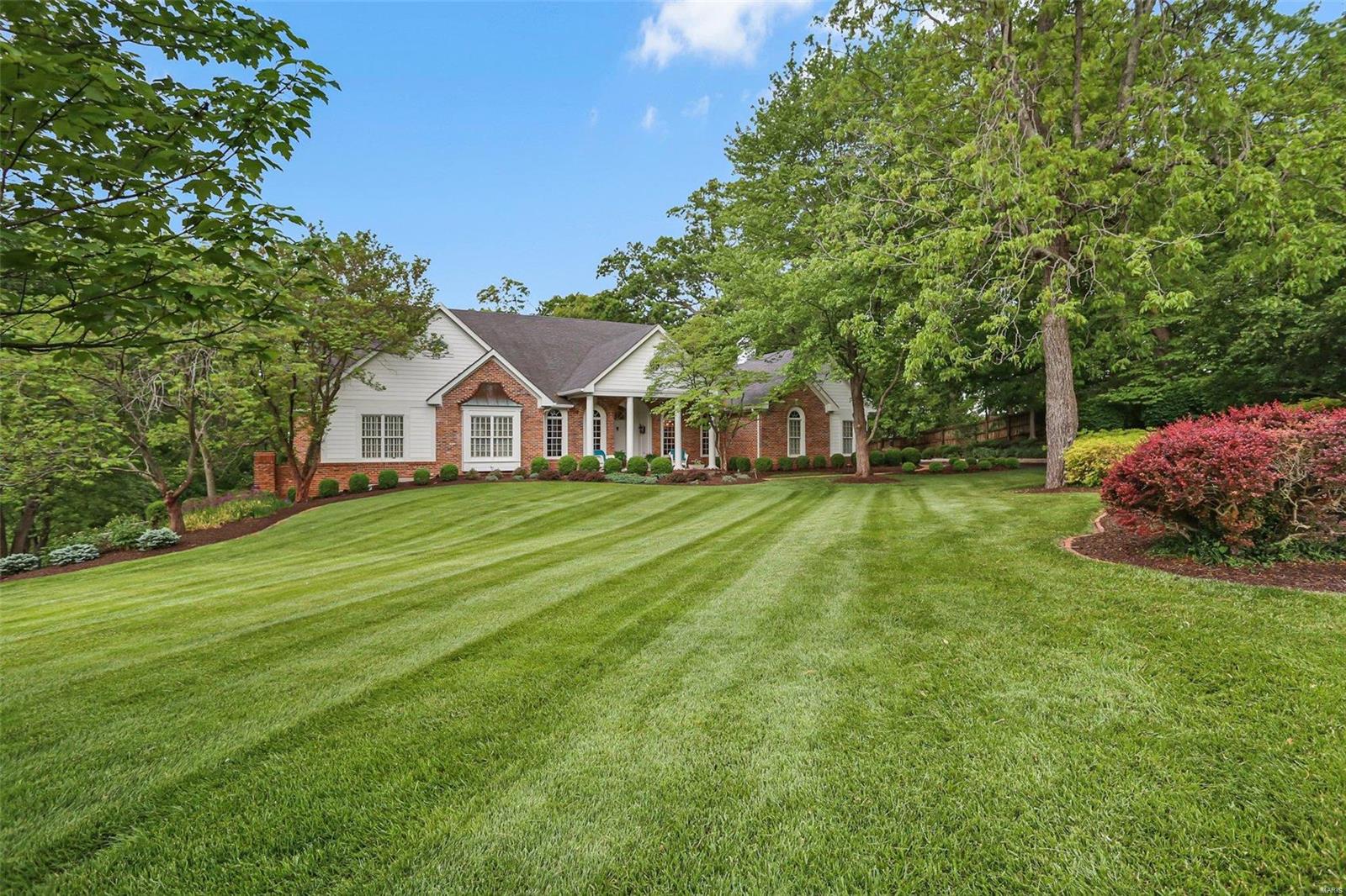 Kingspointe 1 - Residential