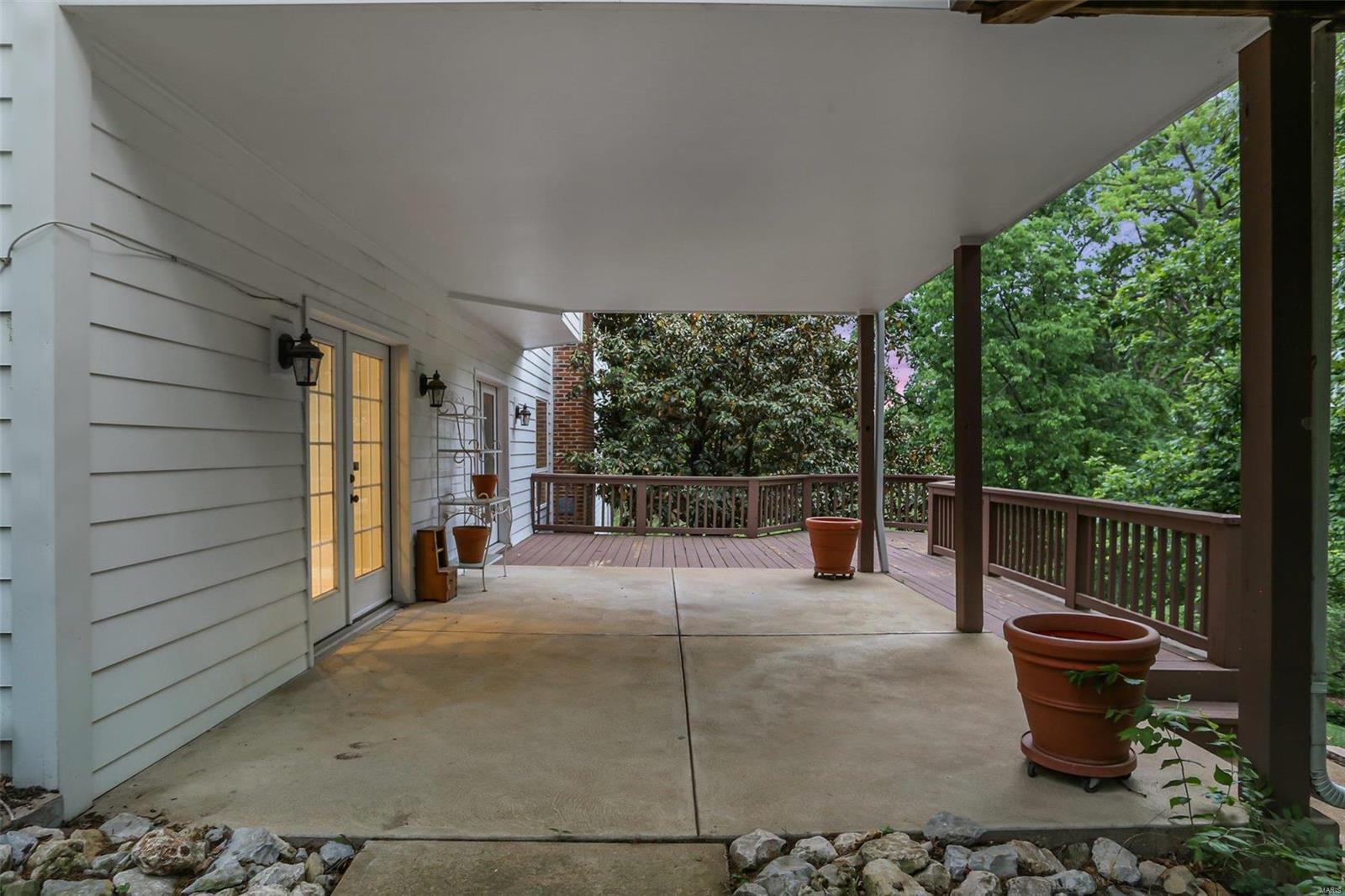 Kingspointe 1 - Residential