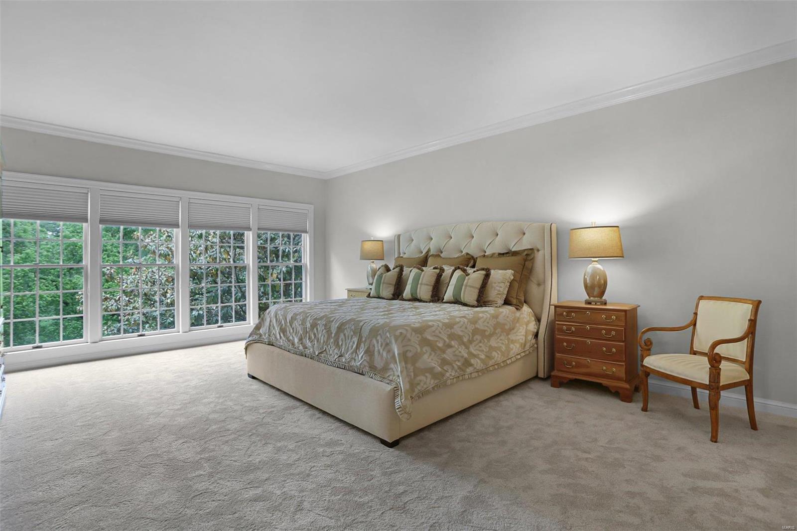 Kingspointe 1 - Residential