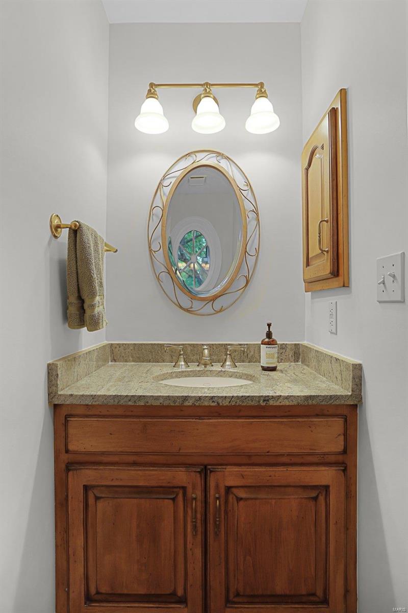 Kingspointe 1 - Residential