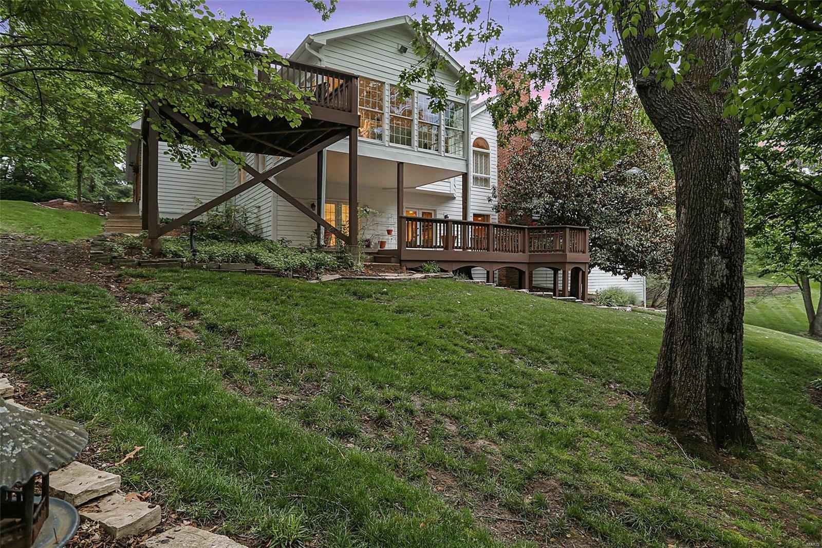 Kingspointe 1 - Residential