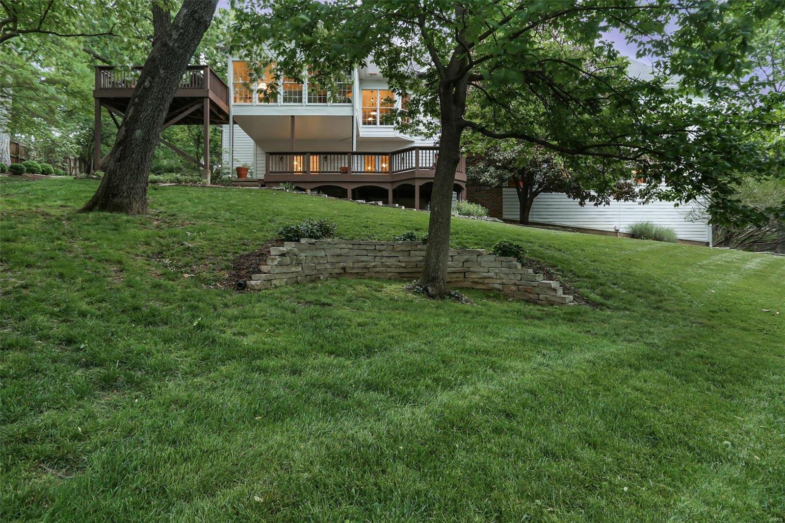 Kingspointe 1 - Residential